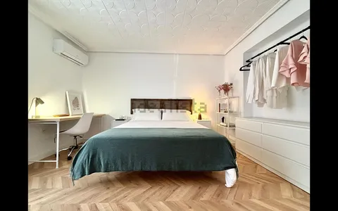 Chambre à louer, Montcada / Moncada