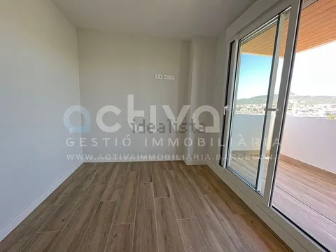 Pis de 80 m² a Sant Feliu de Llobregat