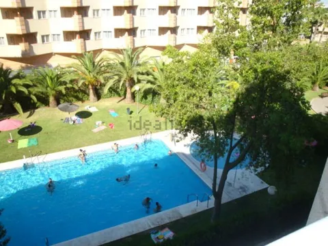 Pis de 80 m² a Dos Hermanas