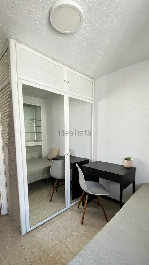 Habitación en alquiler, Sevilla (2/8)
