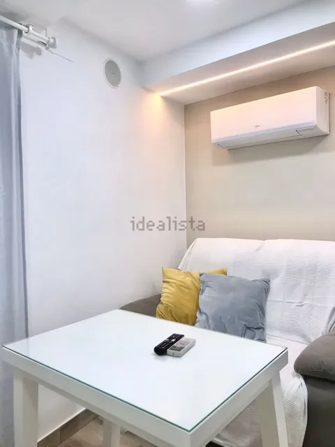 Pis de 35 m² a Plasencia (2/10)