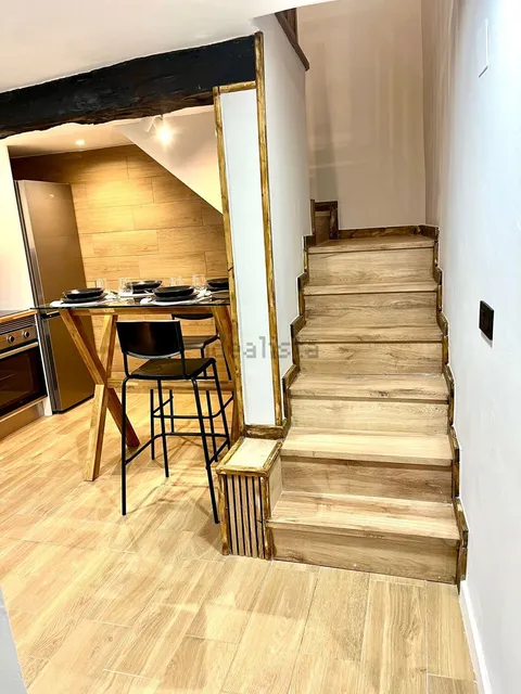 Casa de 65 m² a Oviedo