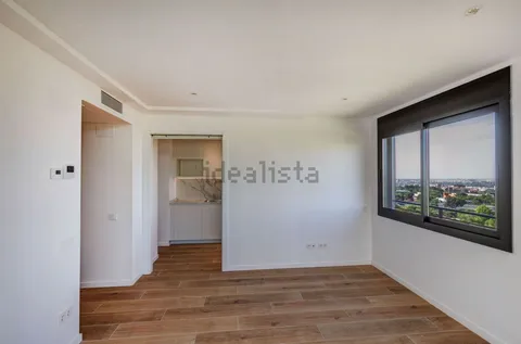 Flat 118 m² in Esplugues de Llobregat