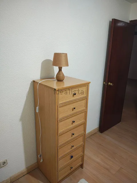 Habitació de lloguer, Madrid (2/3)