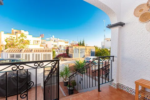 Casa de 83 m² a Oriola