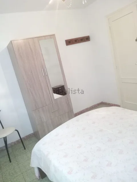 Stanza in affitto, Saragozza (2/3)