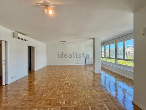 Wohnung 187 m² in Madrid