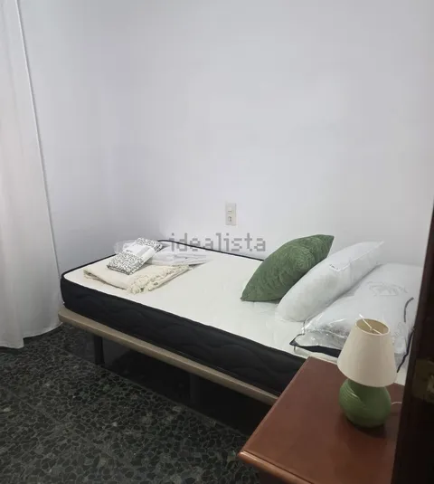 Pis de 75 m² a Còrdova