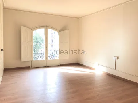 Pis de 130 m² a Barcelona (4/17)