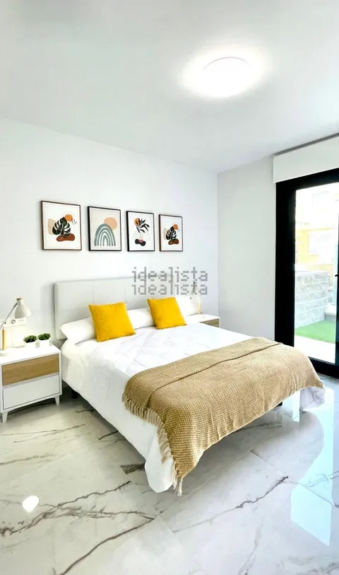 Casa de 80 m² a Oriola