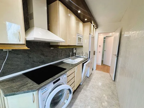 Flat 93 m² in Zaragoza