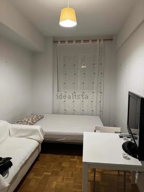 Room for rent, Madrid