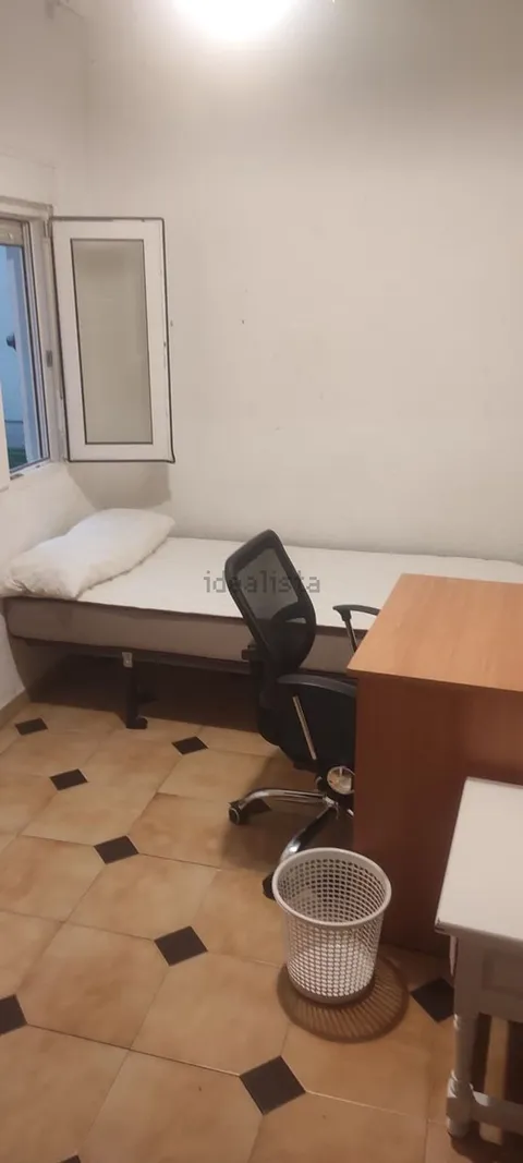 Habitació de lloguer, Granada (4/6)