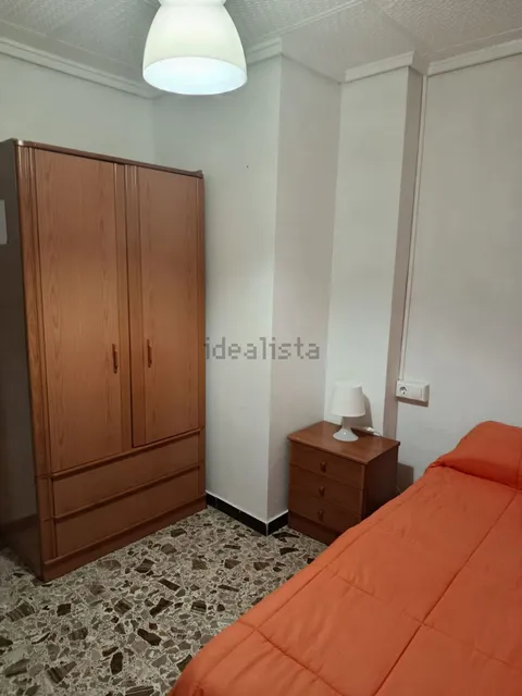 Habitació de lloguer, Elx