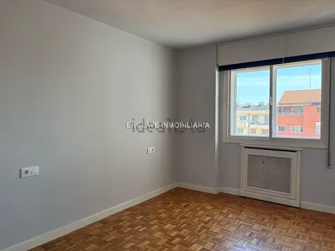 Pis de 230 m² a Oviedo