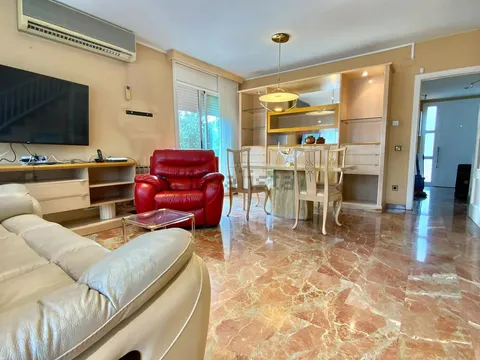 House 213 m² in Martorell