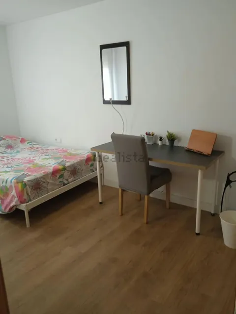 Habitació de lloguer, Salt