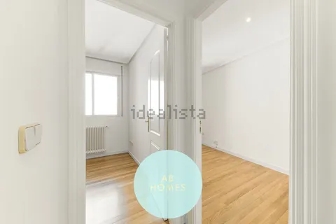 Flat 136 m² in Madrid