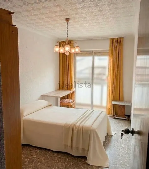 Habitació de lloguer, Asp