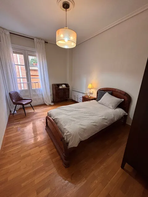 Habitació de lloguer, Viana