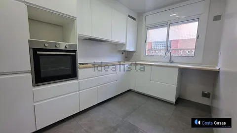 Casa de 180 m² a Castelldefels (2/49)