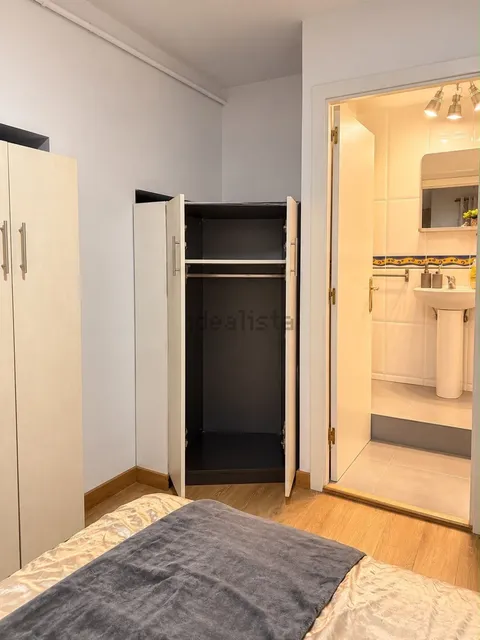 Room for rent, Barcelona (3/10)