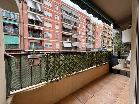 Wohnung 67 m² in Valencia