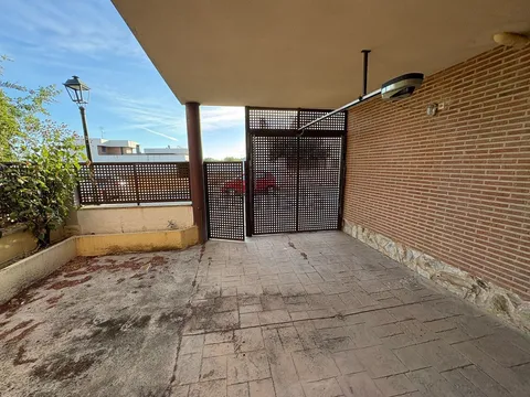 Casa de 176 m² a Calera y Chozas