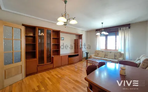 Pis de 100 m² a Lleó