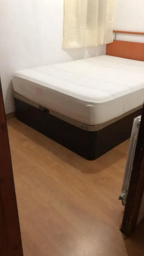 Habitació de lloguer, Badalona