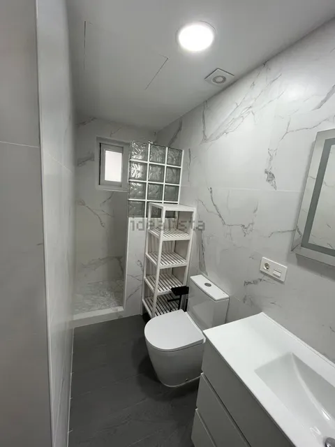 Habitació de lloguer, Vitòria (2/4)