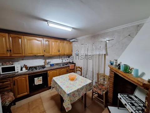 Casa de 180 m² a Lentegí (4/11)