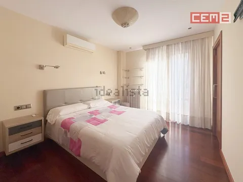 Appartement 74 m² à Pampelune