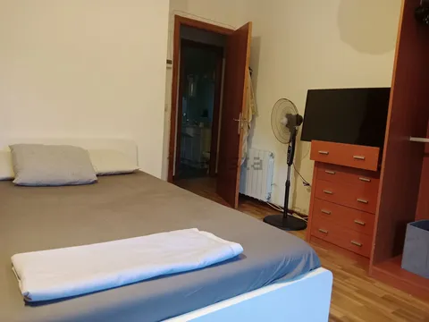 Habitació de lloguer, La Cistérniga