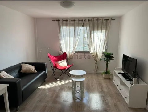 Habitació de lloguer, l'Hospitalet de Llobregat (3/6)