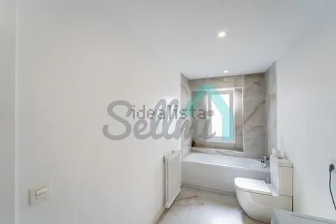 Pis de 104 m² a Oviedo
