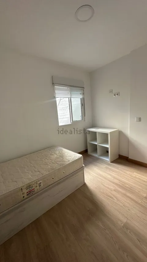 Chambre à louer, Santa Coloma de Gramenet (3/5)