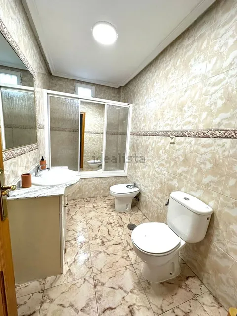 Habitació de lloguer, Linares