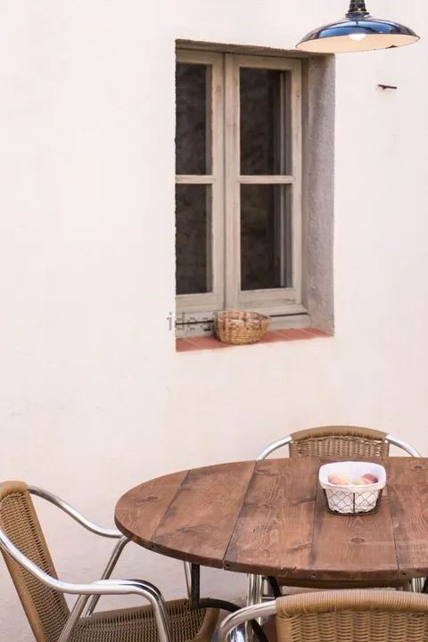 Habitació de lloguer, Palau-saverdera