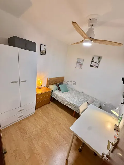 Chambre à louer, Valence