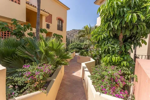 Wohnung 100 m² in Benahavís