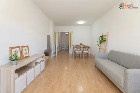 Pis de 98 m² a Pamplona