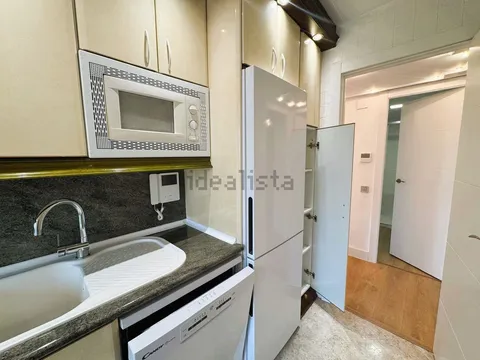 Flat 93 m² in Zaragoza