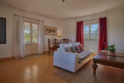 Habitació de lloguer, Tona