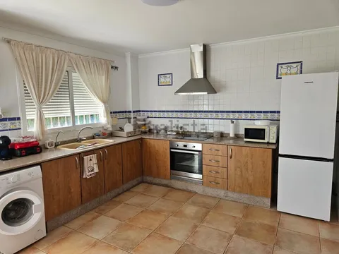 House 250 m² in Carlet