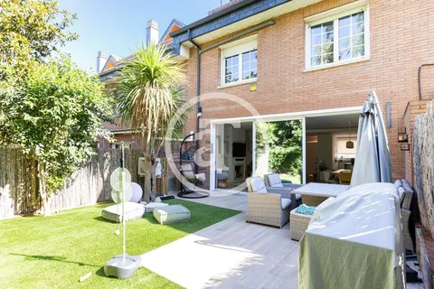 Maison 262 m² à Sant Cugat del Vallès