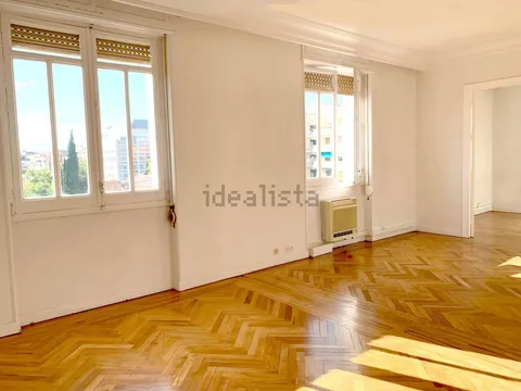 Wohnung 211 m² in Madrid