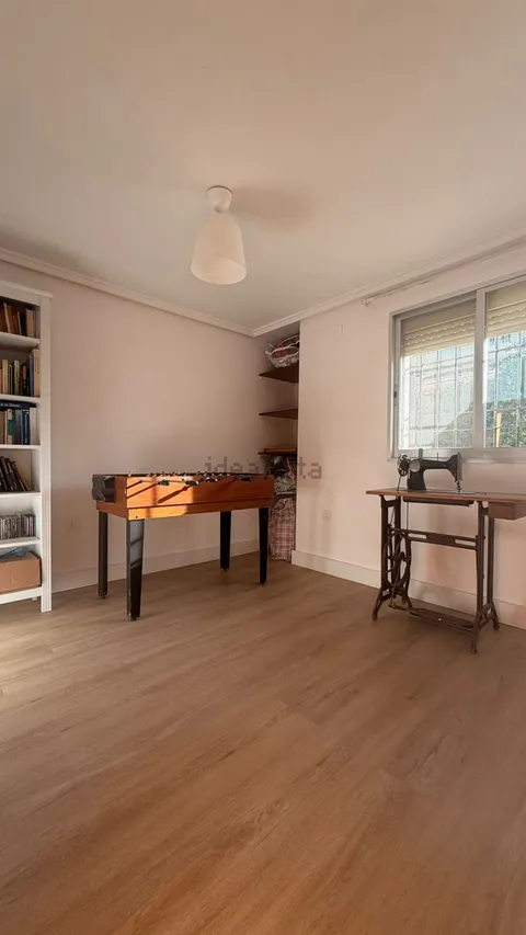 Casa de 100 m² a Riba-roja de Túria