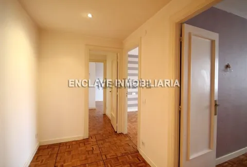 Pis de 230 m² a Oviedo