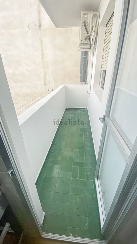 Room for rent, Seville